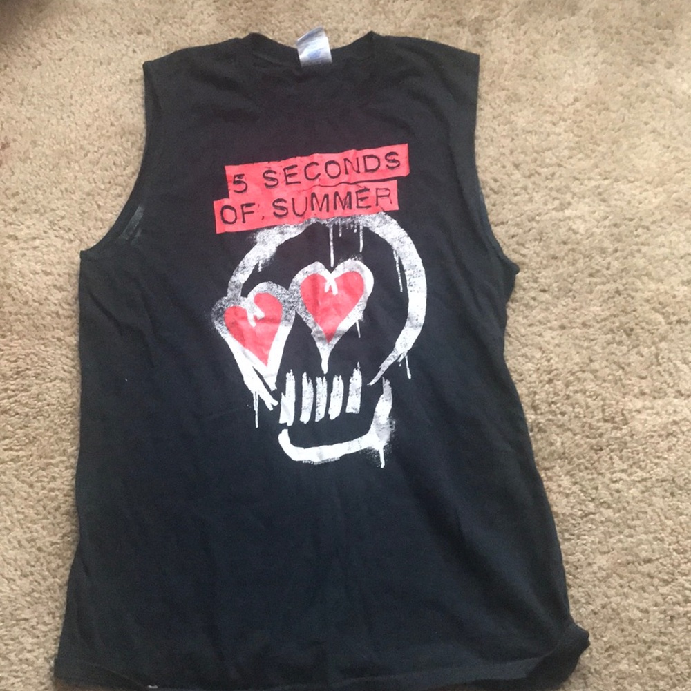 Muscle tee 5 seconds of summer🔥